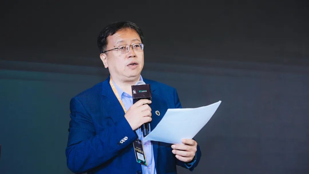 中國建筑金屬結(jié)構(gòu)協(xié)會副會長王洪濤.jpg 中國建筑金屬結(jié)構(gòu)協(xié)會副會長王洪濤.jpg